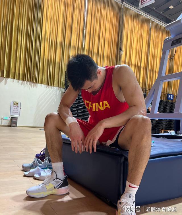 关于赛后社区盾传出新动向，纽约尼克斯单刀错失，管理层表态——球迷炸锅，心理建设被强调的信息